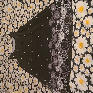 No Brand, Large sleeveless summer dress. Black & White